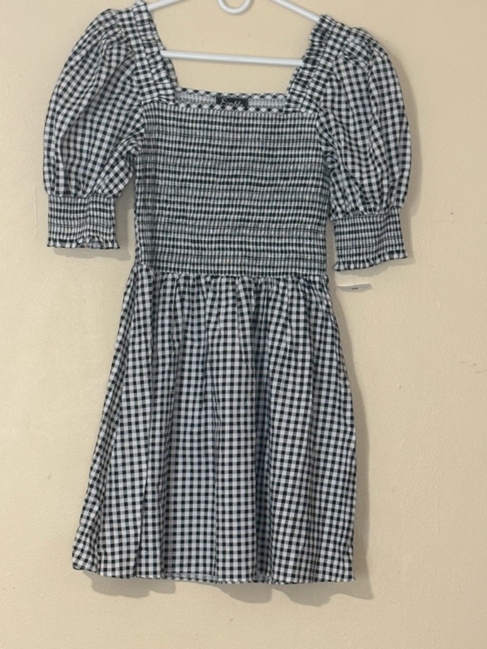 Chic Black and White Checkered Midi Dress